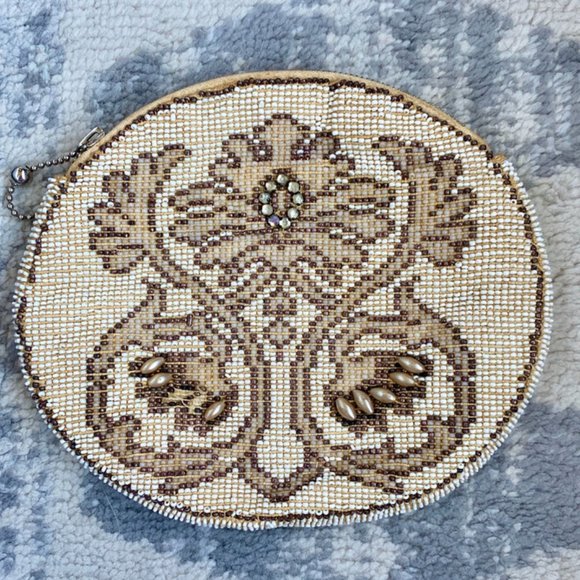 1930s Vintage Czech Glass Beaded Clutch - Picture 2 of 8